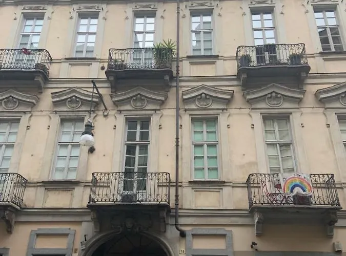 Garibaldi Apartment